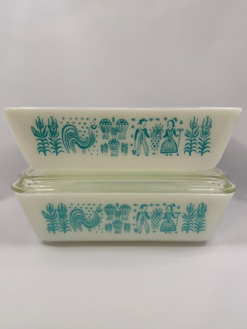 Vintage Pyrex Amish Butterprint 503 Refrigerator Dish Set (2) with Lid (1) Turqu